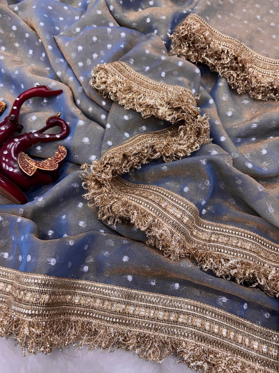 Moss Silk Jacquard Butti Designer Saree with Fancy Lace Border – Elegant Party & Festive Wear Saree with Blouse