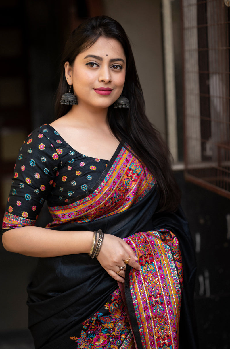 Traditional Black Poly Cotton Saree with Floral Motifs