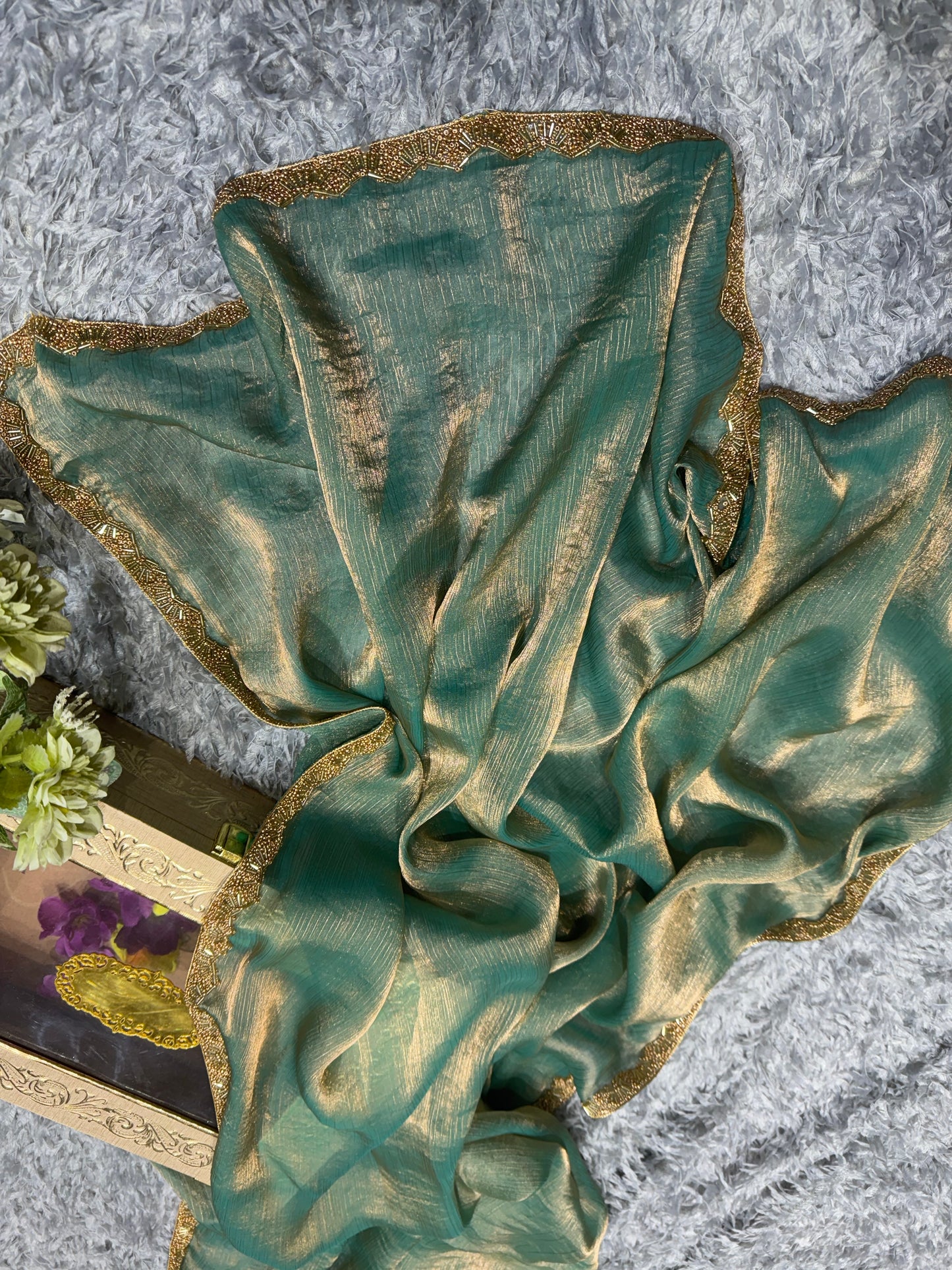 Shine with Grace – Katdana Moti Lace Border Saree