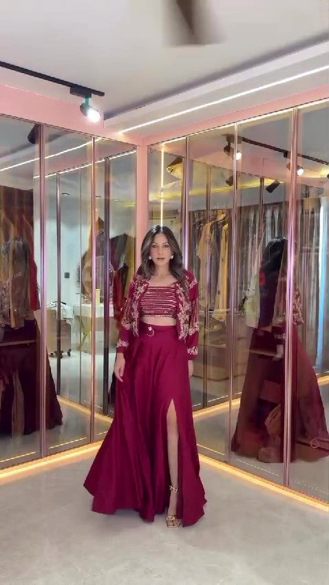 Red cape set for every function