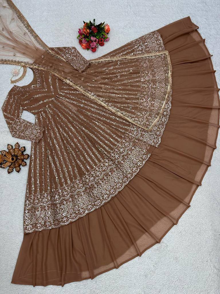 Stunning Top Lehenga with Dupatta – Elegant Party Wear