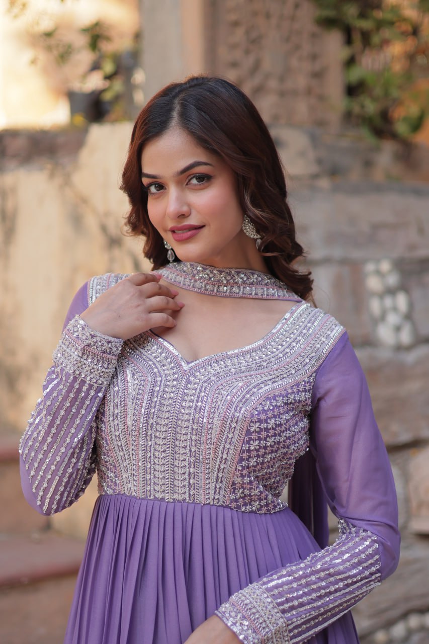 Perfect Partywear Gown with Dupatta – Full Sleeves