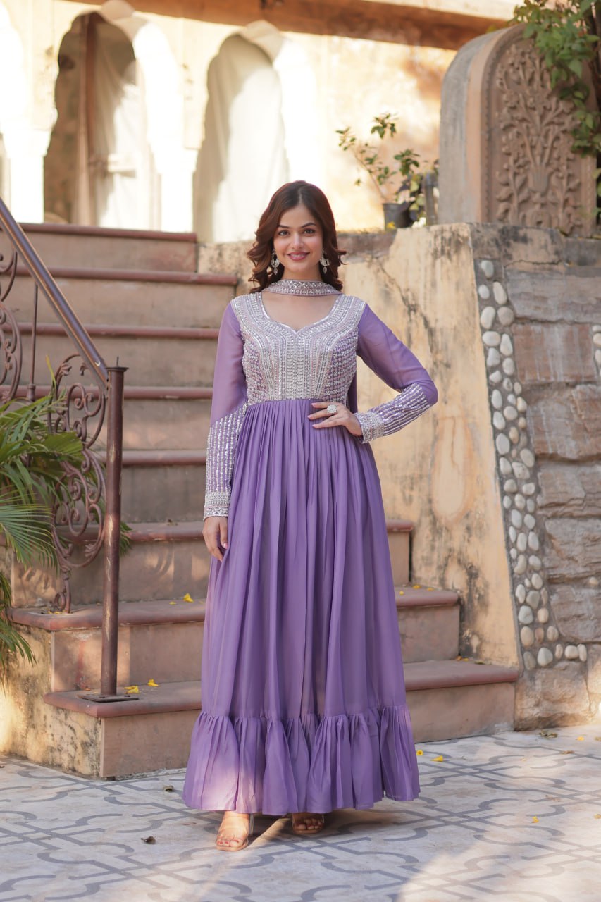 Perfect Partywear Gown with Dupatta – Full Sleeves