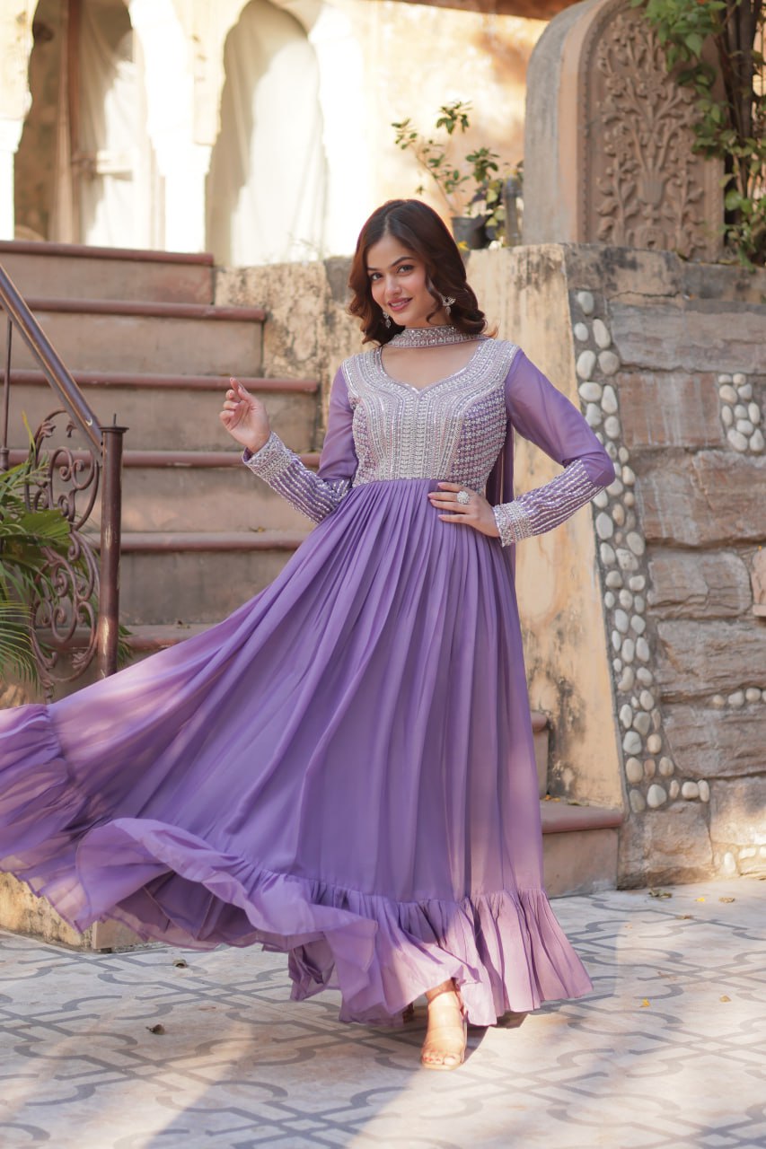 Perfect Partywear Gown with Dupatta – Full Sleeves
