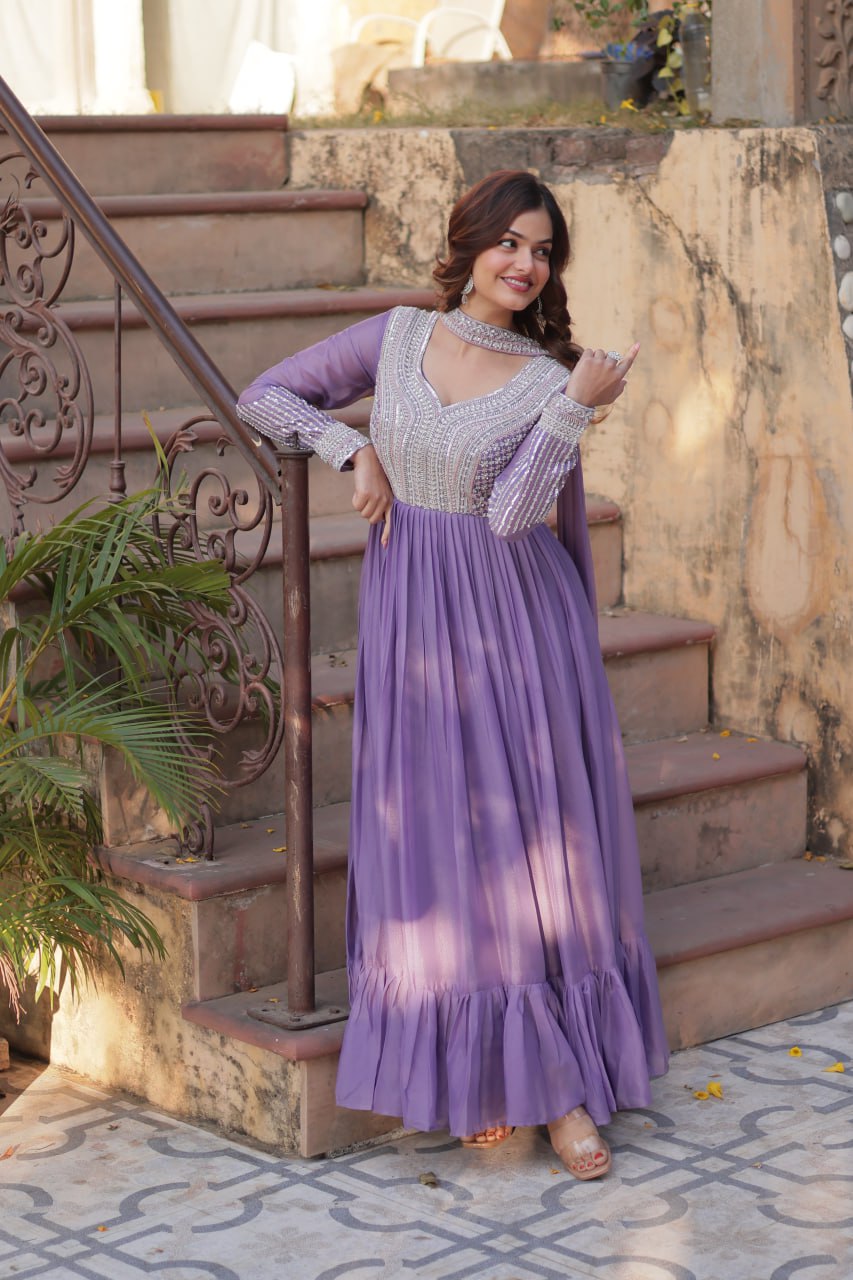Perfect Partywear Gown with Dupatta – Full Sleeves
