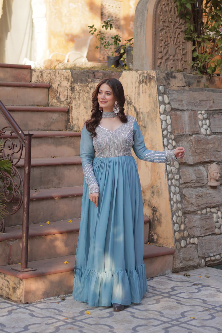 Perfect Partywear Gown with Dupatta – Full Sleeves