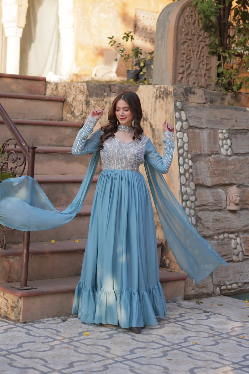 Perfect Partywear Gown with Dupatta – Full Sleeves