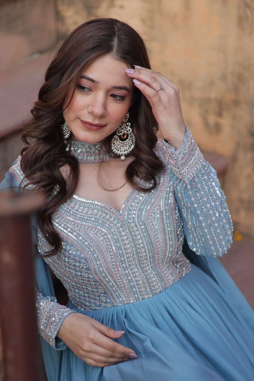 Perfect Partywear Gown with Dupatta – Full Sleeves