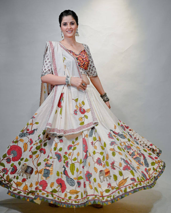 Navratri Special 6 Meter Flair Lehenga Choli – Real Mirror Work Edition