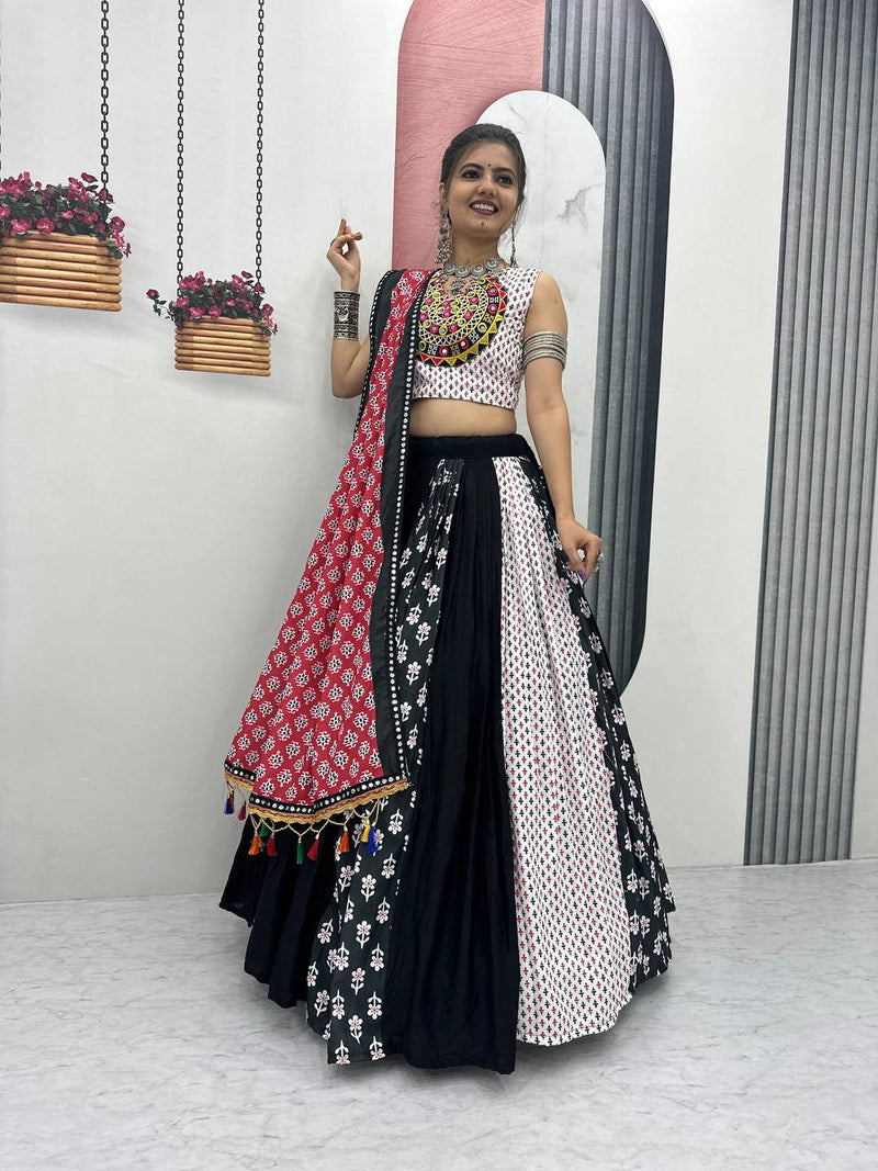 Big Flair Navratri Special Lehenga Choli – 8 Meter Grand Flair!