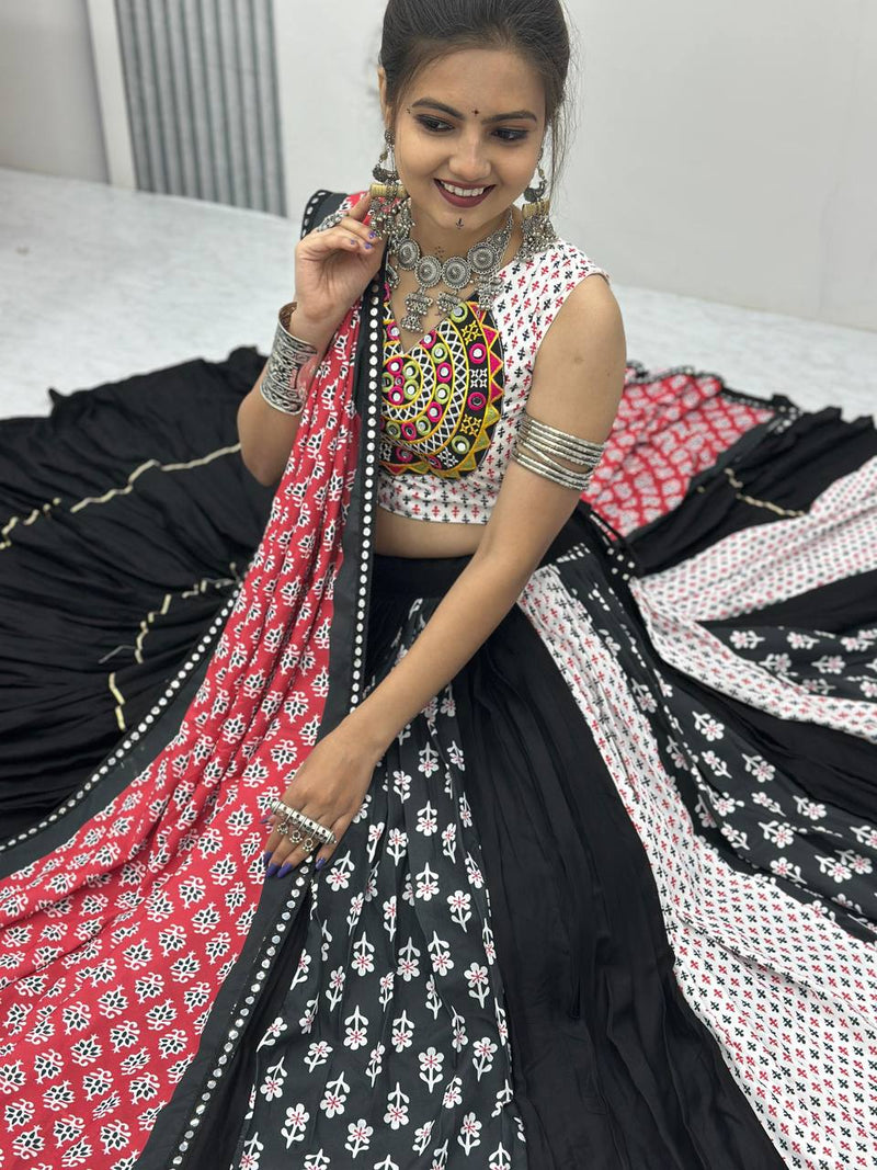 Big Flair Navratri Special Lehenga Choli – 8 Meter Grand Flair!