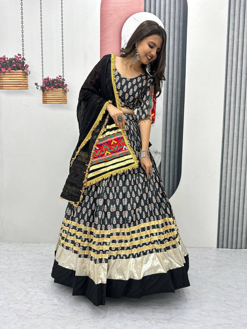 Navratri Special Real Modeling Lehenga Choli Set (6 Mtr Flair)