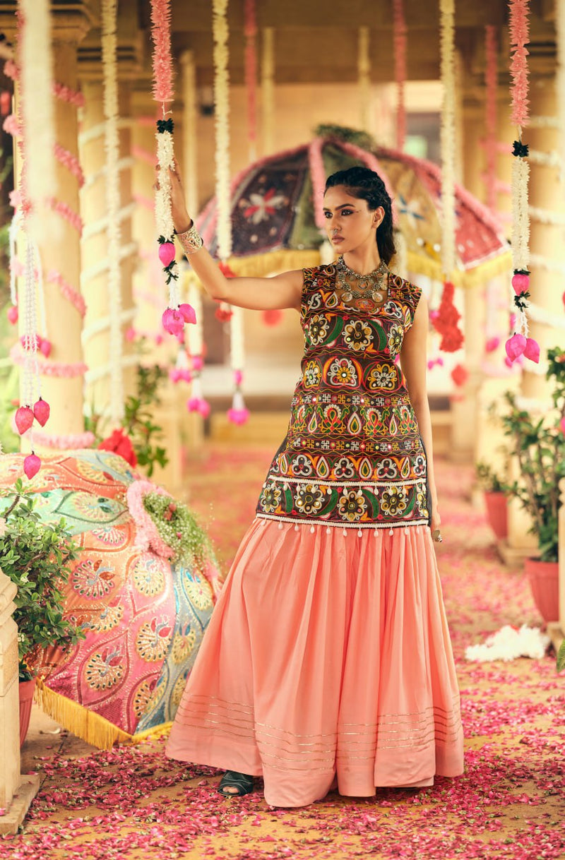 "Pehnava Jo Virasat Ban Jaye" – Premium Designer Lehenga Choli Set