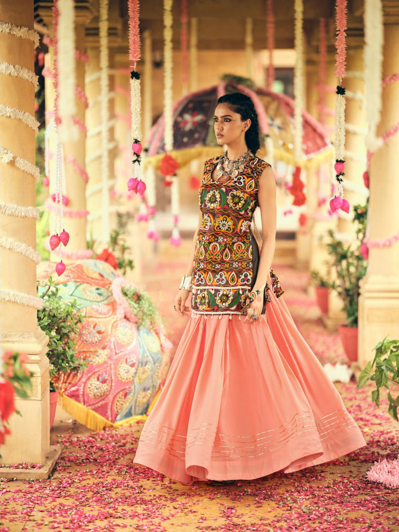"Pehnava Jo Virasat Ban Jaye" – Premium Designer Lehenga Choli Set